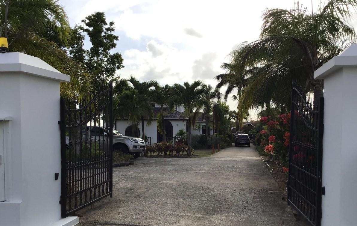 Bannatyne 4 driveway