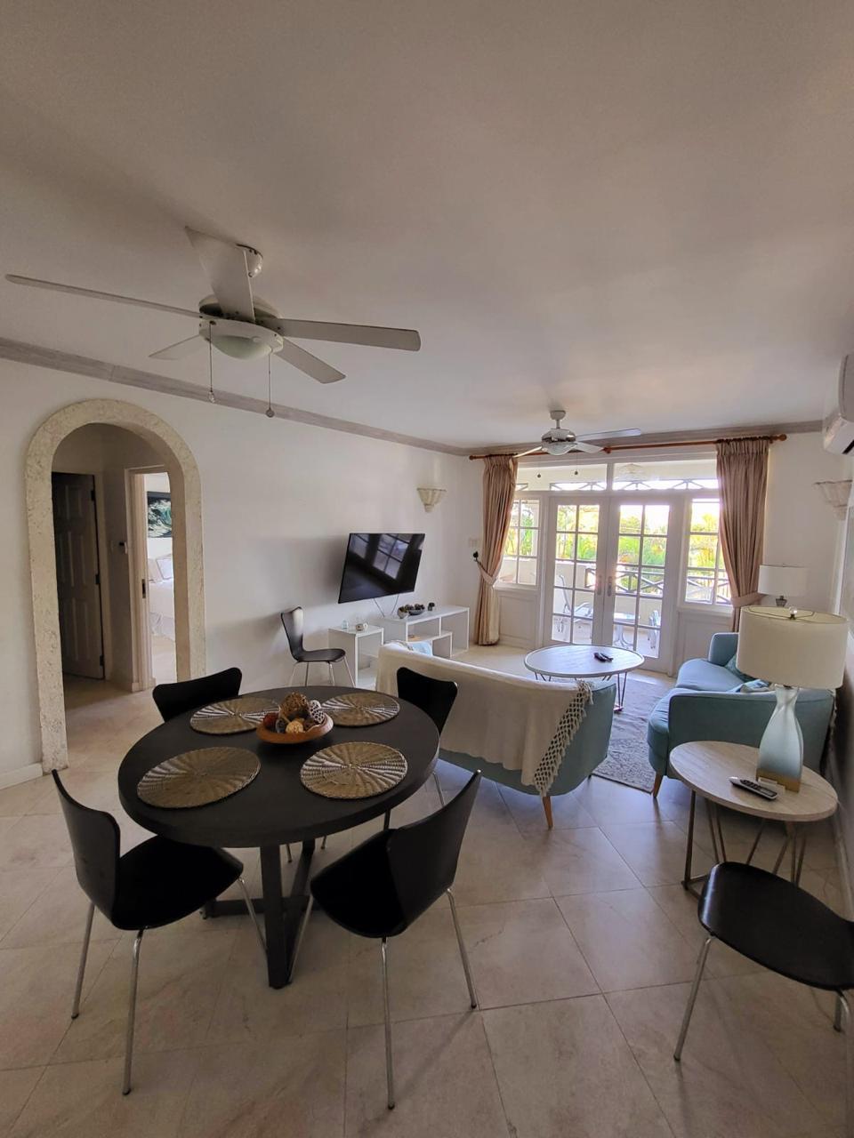 Living and dining area