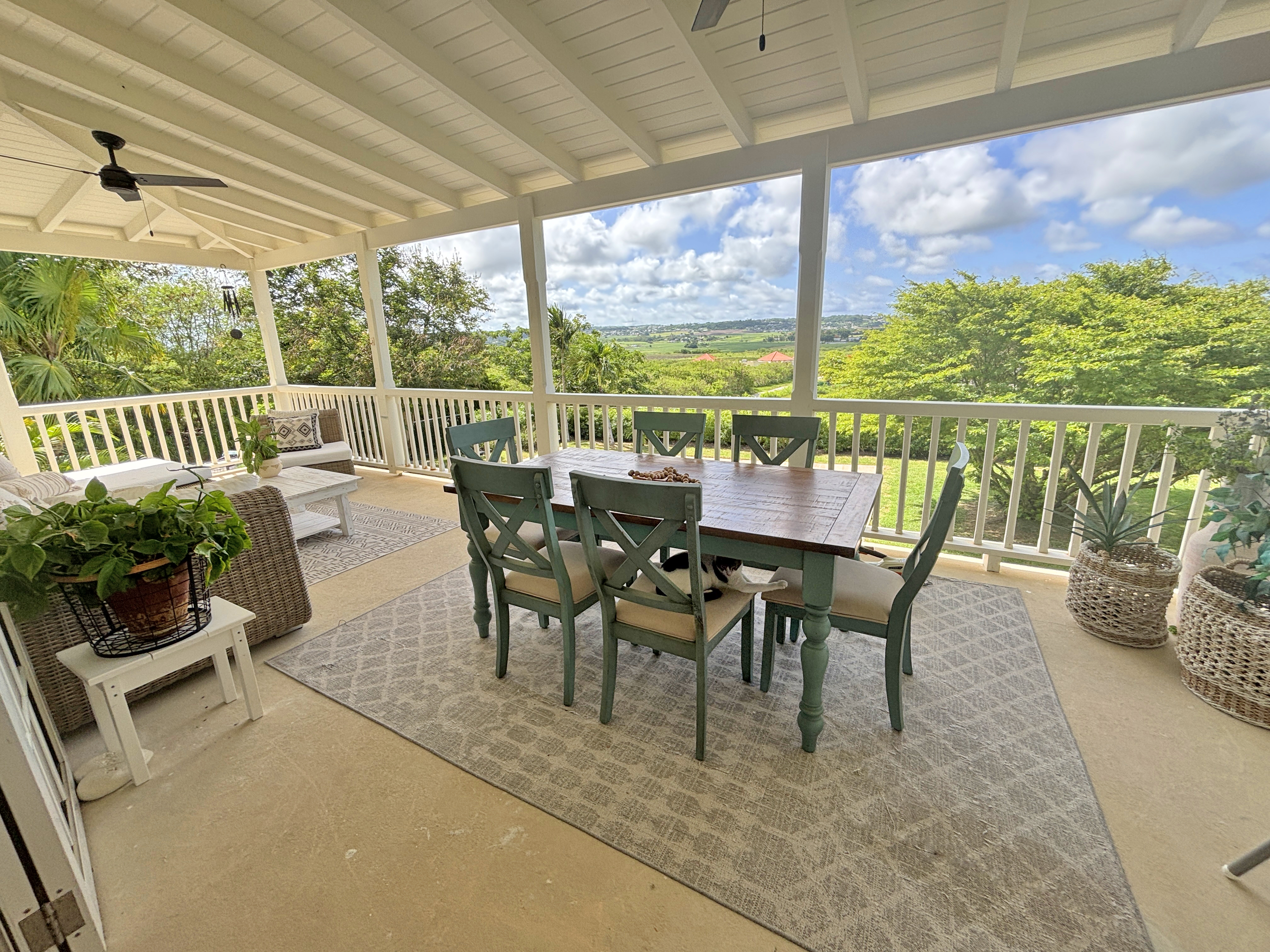 10 Yorkshire 1 Patio off living room 2