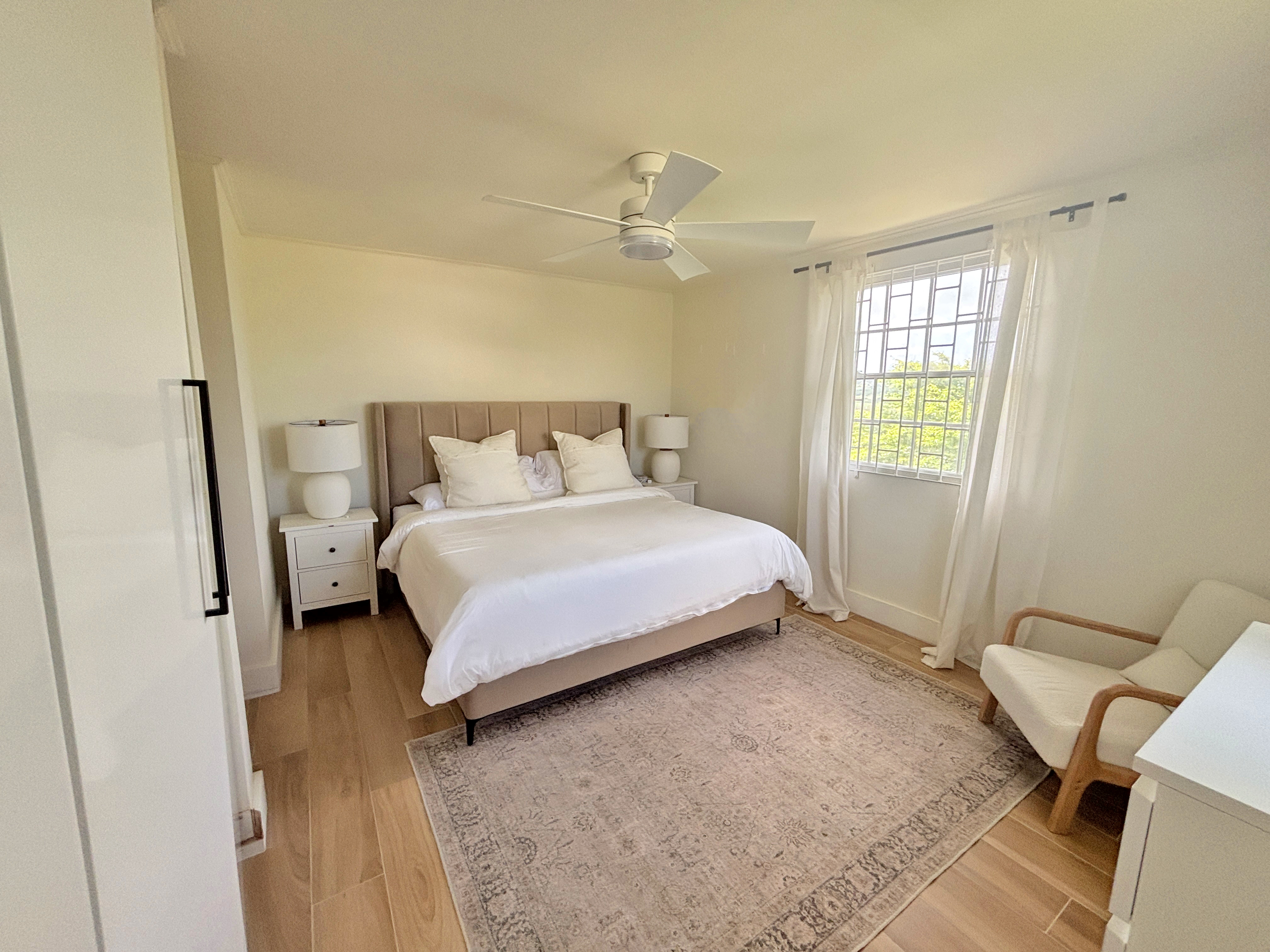 14 Yorkshire 1 masterbedroom 2