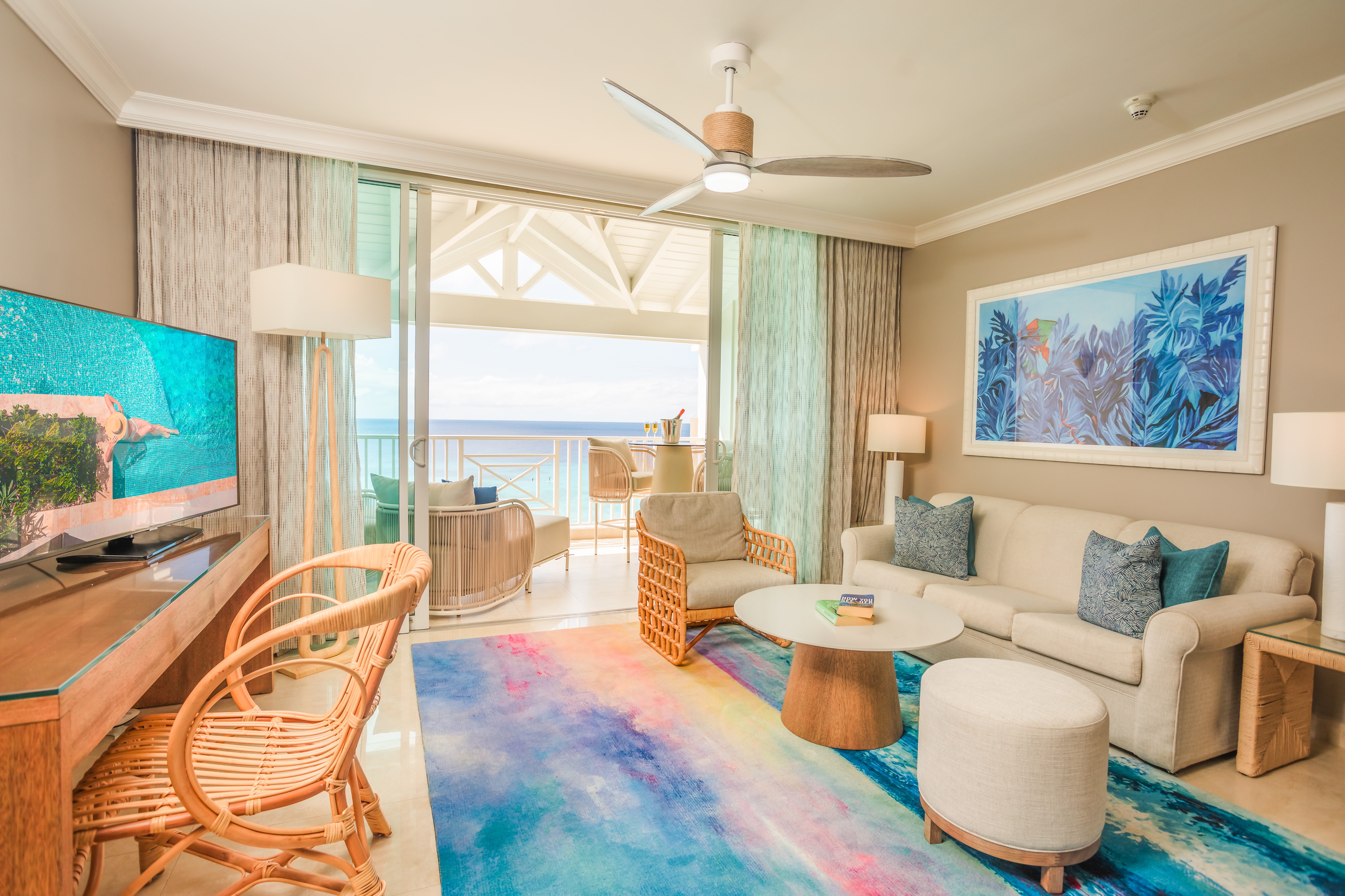 O2 Beach Club Luxury Concierge One BRoom Oceanfront Suite Living2 1