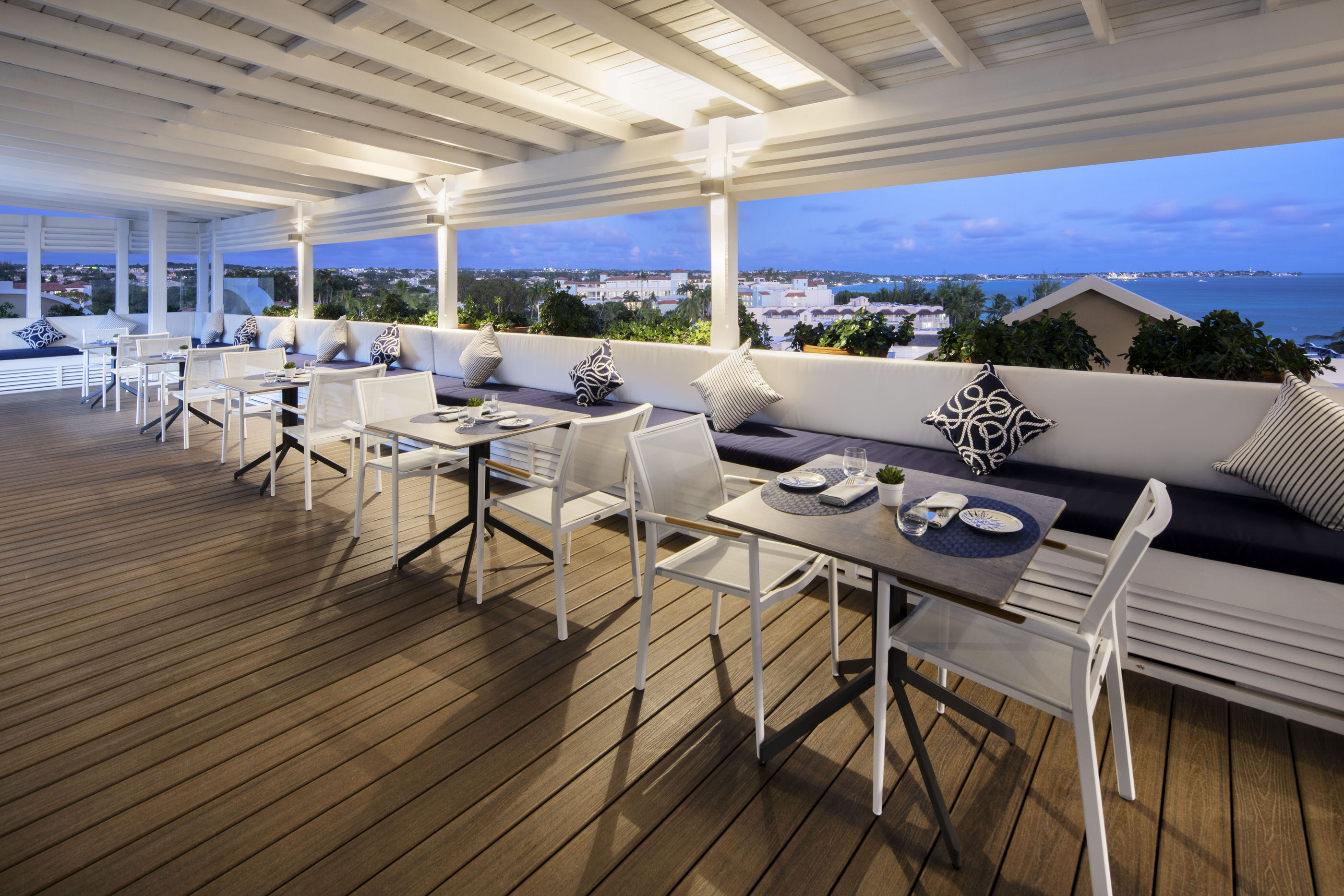 O2 Brisa Tapas Restaurant Sunset