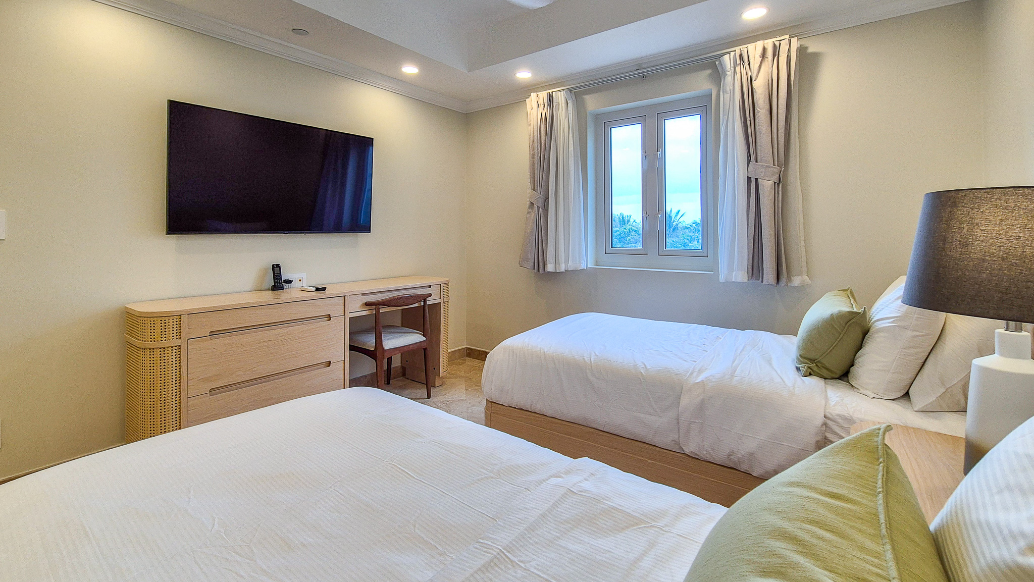 Secondary Bedroom 5321