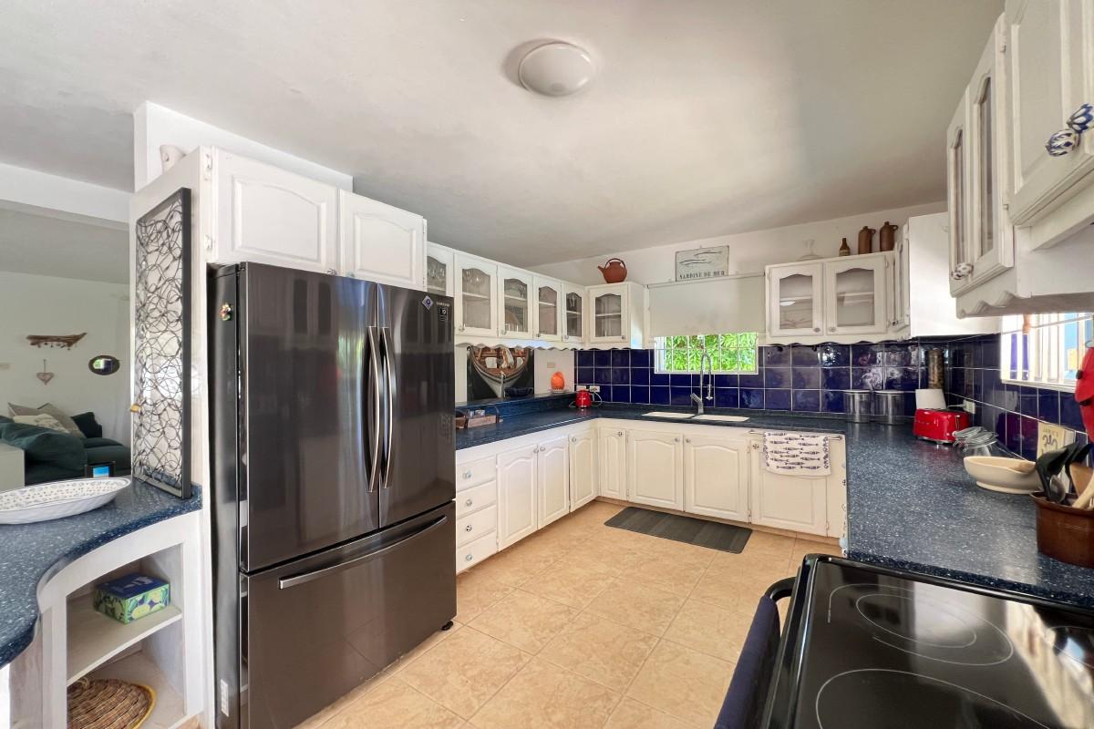 Lime Villa Equipped Kitchen
