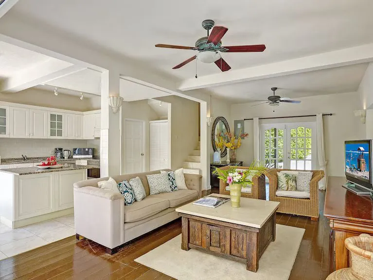 Polamar Living Room 3