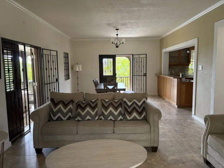 Millenium Heights Living Room 768x576