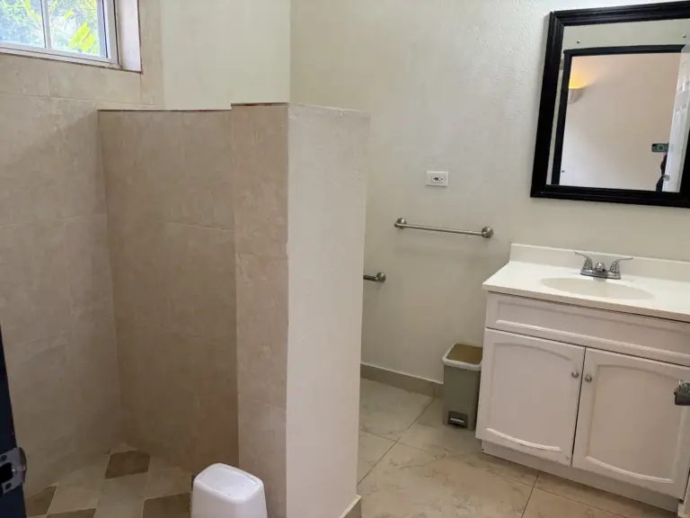 Moncrieffe Bathroom 2 768x576