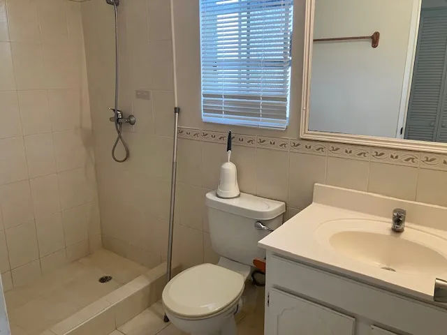 Cotton Bay Close 11 Bathroom 2 result