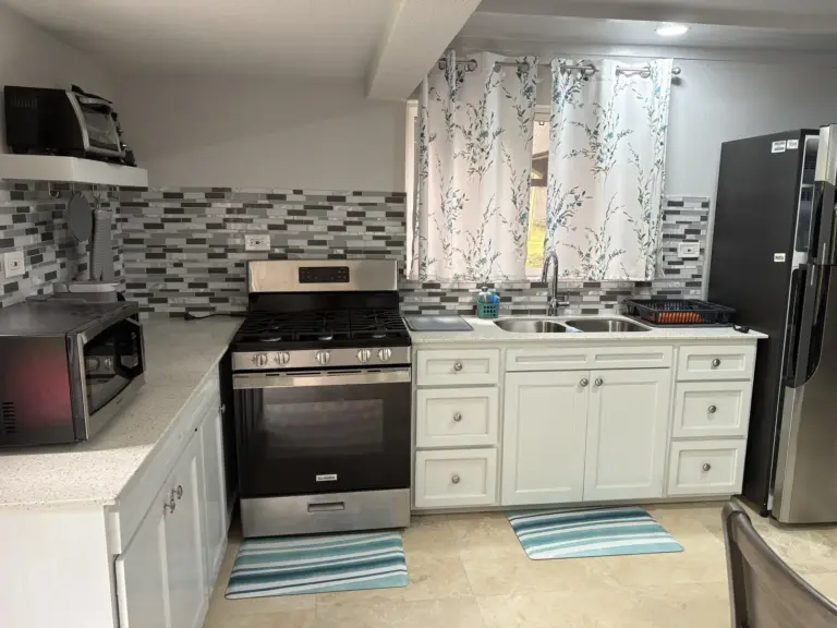Walkers Kitchen 2 768x576